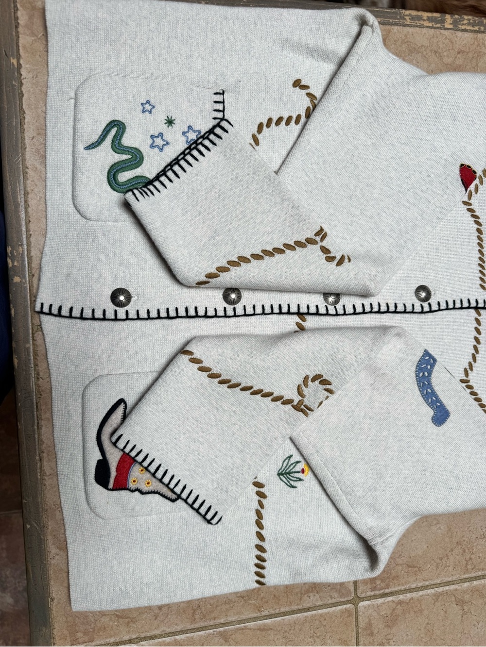 Pendleton Cream Embroidered Western Wool Sweater - Picture 15 of 16